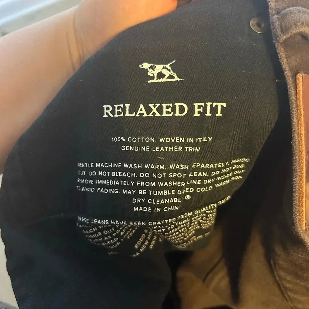 RODD & GUNN MENS DARK BROWN RELAXED FIT PANTS
